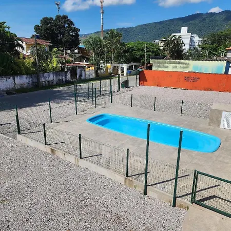 0001.05 - Maranduba - Apto - 2 Dormitório-Ar condicionado - 8 Pessoas - 2 Quadras Do Mar - Piscina - Wi-Fi (Excursão 96 Pessoas)-3